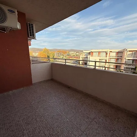 - Sleeps 6 Pet Friendly & 6 Pools Сонячний Берег