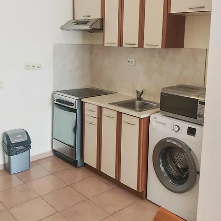 - Sleeps 6 Pet Friendly & 6 Pools Апартаменти *